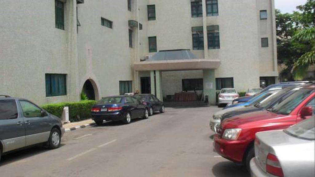 Denis Hotel Abuja Mobushipe Exterior foto