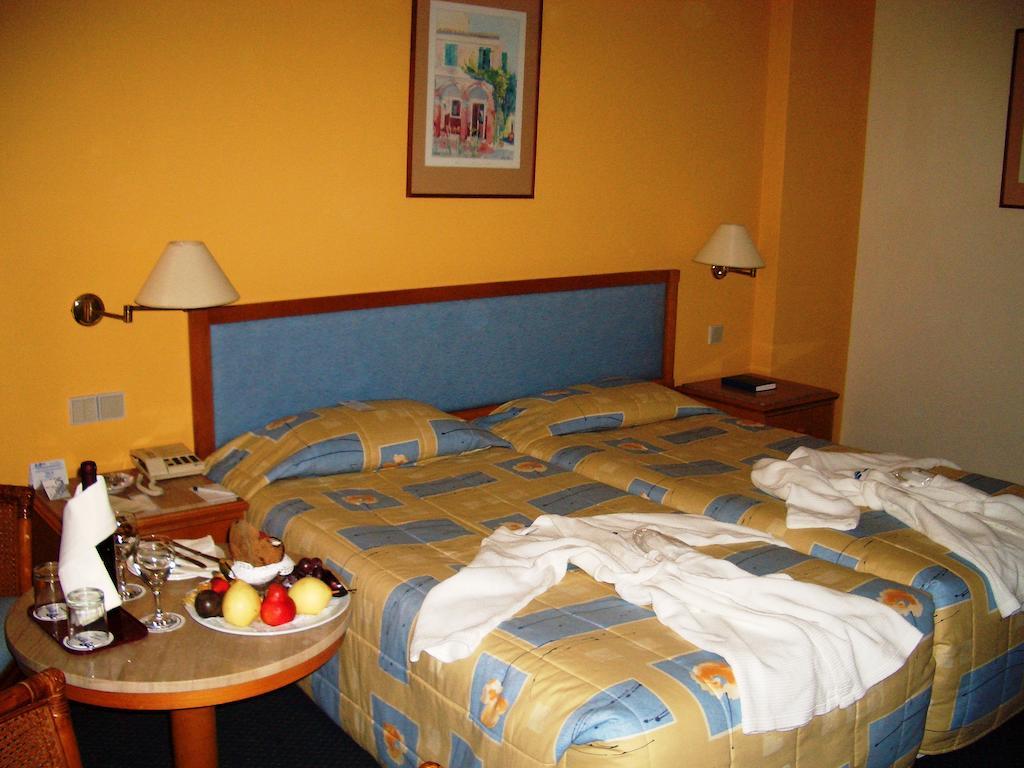 Denis Hotel Abuja Mobushipe Exterior foto