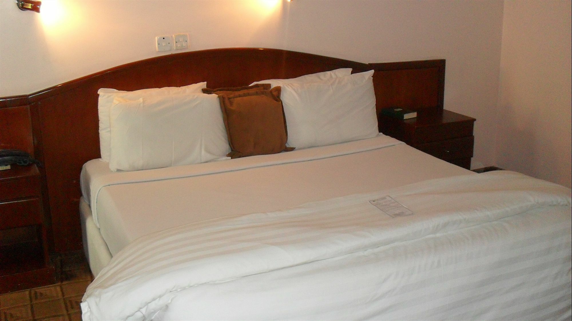 Denis Hotel Abuja Mobushipe Exterior foto