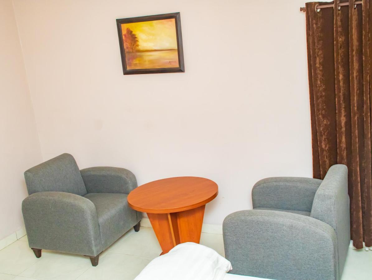 Denis Hotel Abuja Mobushipe Exterior foto